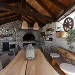 Luxury Apartment N